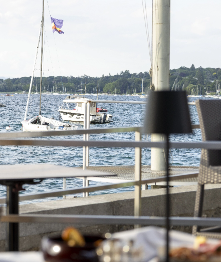 La Tour Carrée - Restaurant au bord du Lac Léman